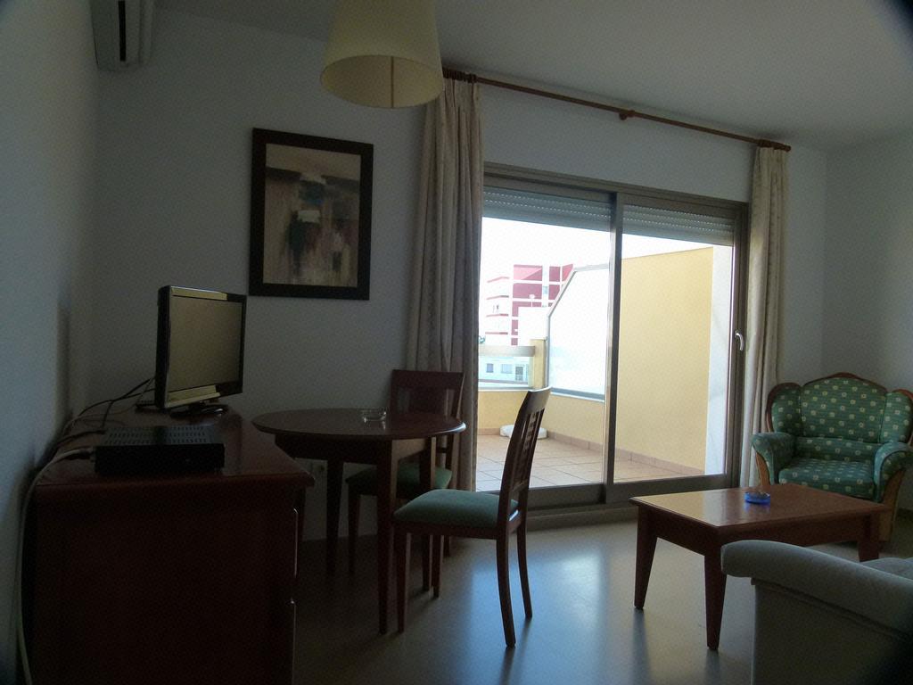 Apartamentos Proamar Torre Del Mar Bilik gambar